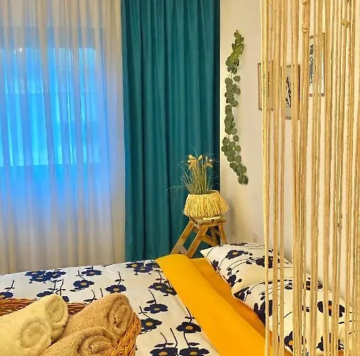 Flat In The Center * טיראנה